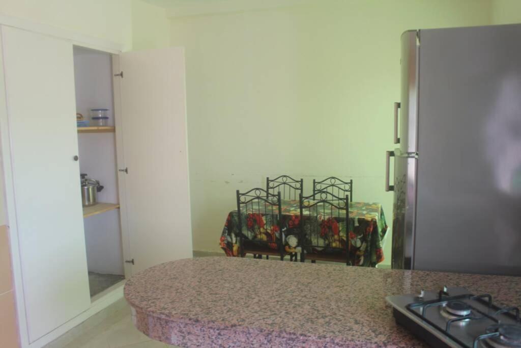 Charmant Appartement Marocain Au Coeur De Saïdia Esterno foto